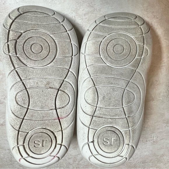 Stride Rite Taye 2.0 Shoes Size 5 White Boys Girls Unisex Walker Sneakers Velcro - Picture 8 of 9